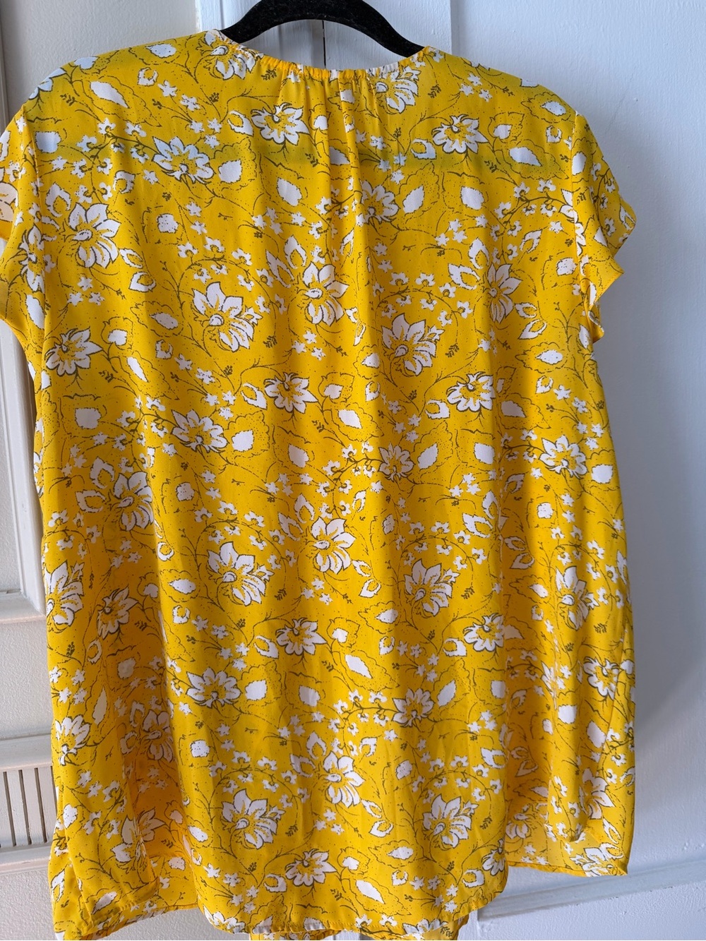 Carolina Belle Yellow Floral V-Neck Flutter Sleeve Blouse - Picture 3 of 5